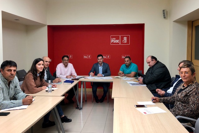 El PSOE apuesta por el sector agrario leonés basado en la PAC, en los jóvenes y en la mujer rural