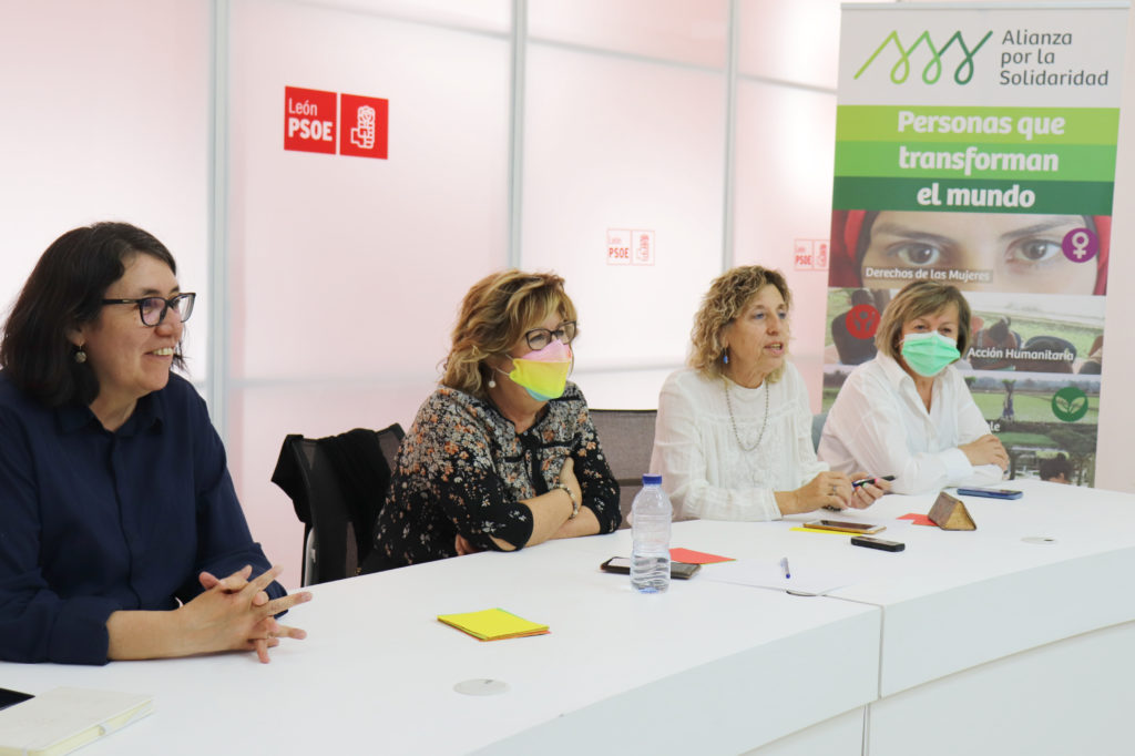 La ONG Alianza por la Solidaridad en la sede del PSOE de León