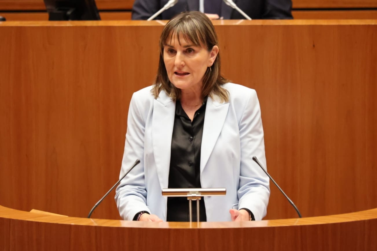 PP y Vox frenan en las Cortes la propuesta socialista para poner en marcha la jornada laboral de 35 horas para los empleados públicos de la Comunidad