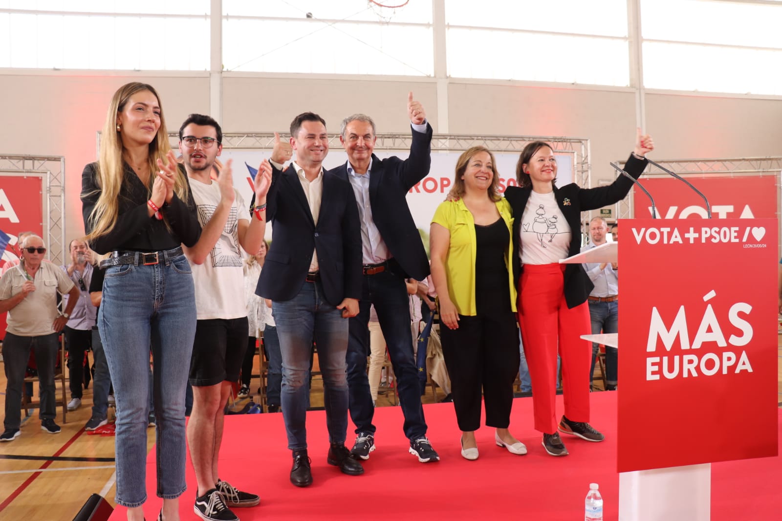 El PSOE de León exhibe su pulso en un multitudinario acto que pone en valor su programa a las elecciones europeas