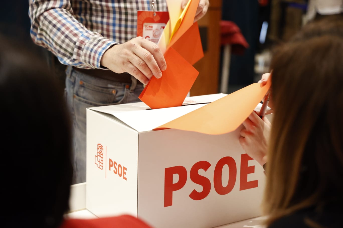 El PSOE de León abre el proceso de primarias con dos precandidaturas