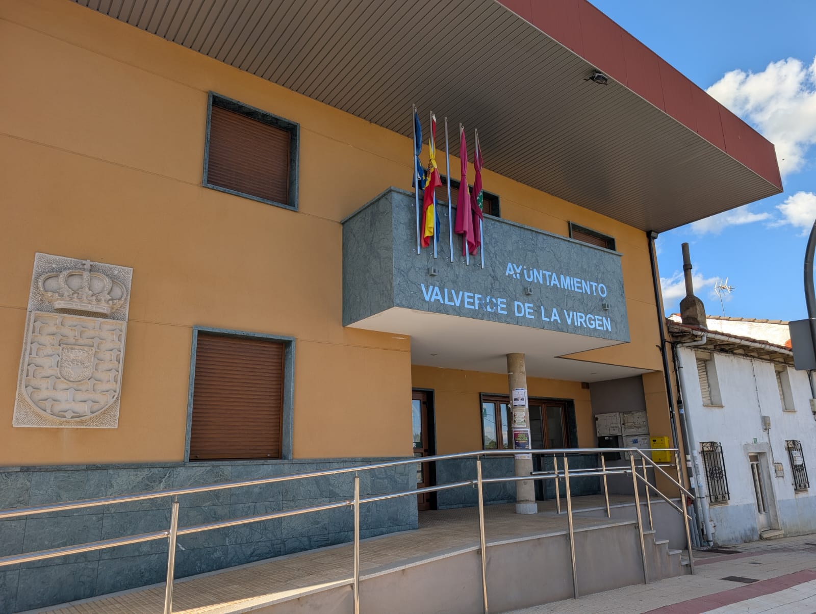 El PSOE de Valverde de la Virgen denuncia la falta de respuestas y planificación del equipo de gobierno en cuestiones clave para el municipio