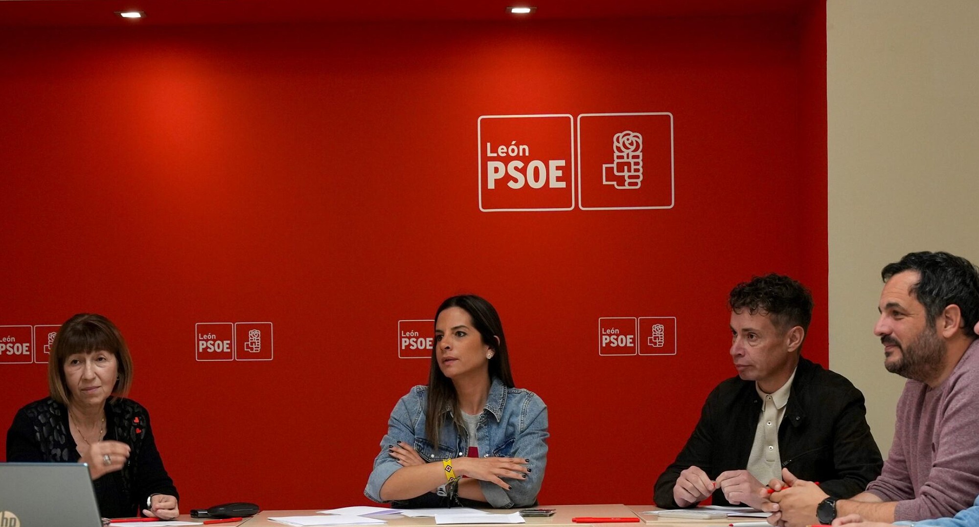 Los procuradores del PSOE de León denuncian temperaturas insoportables en el Hospital Monte San Isidro y exigen una actuación urgente de la Junta
